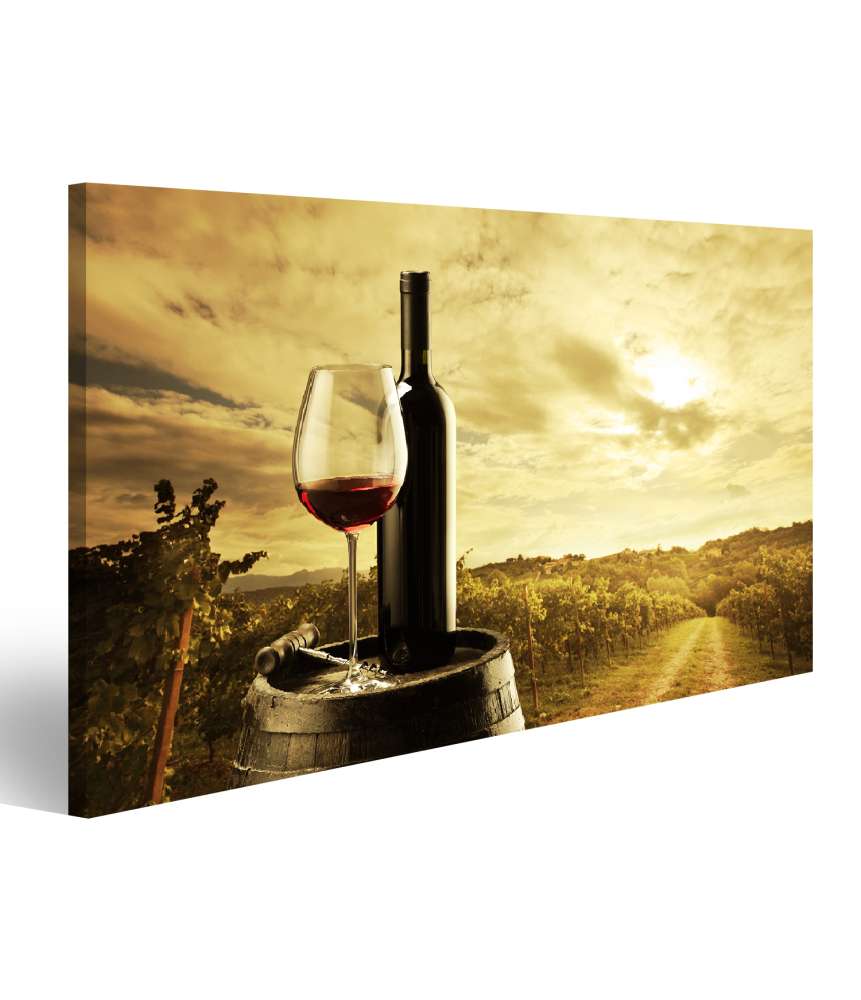 Bild auf Leinwand Rotweinflasche und Weinglas auf einem Weinfass dargestellt