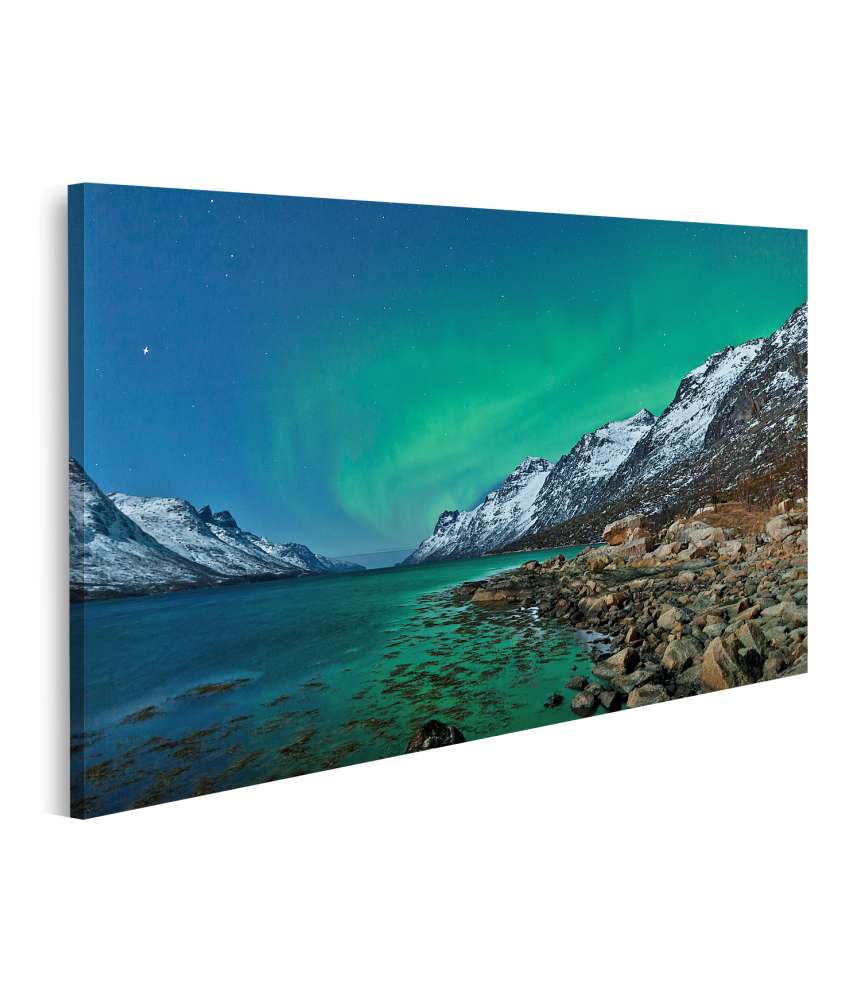 Islandburner Bild auf Leinwand Aurora Borealis: Nordlichter spiegeln sich in Fjorden wider