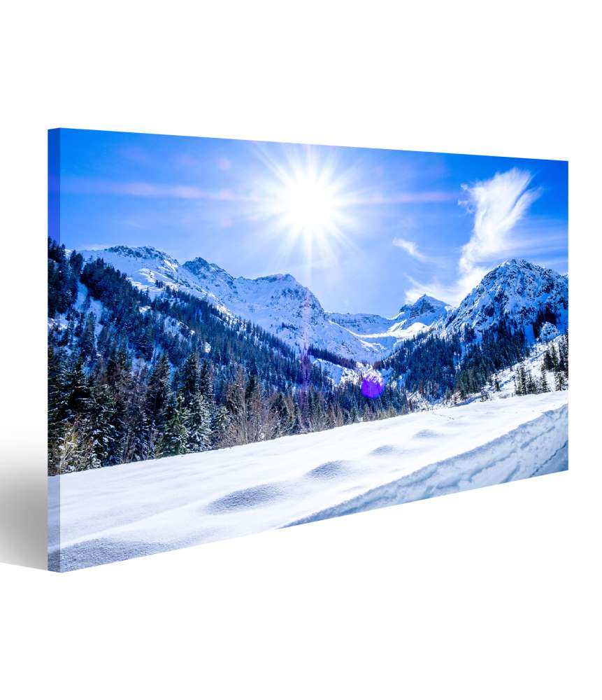 Islandburner Bild auf Leinwand Winterliches Bergpanorama im Dorf Pertisau, Tirol, Österreich