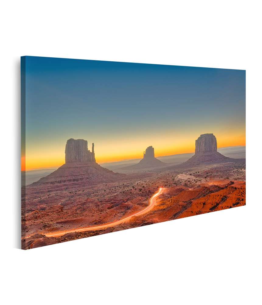 Islandburner Bild auf Leinwand Dämmerung in Monument Valley, Arizona, USA - Wandbild