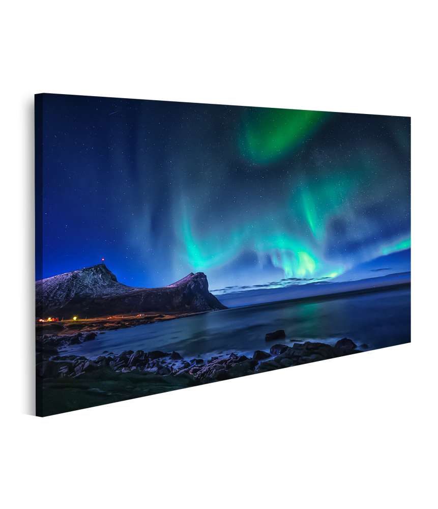 Islandburner Bild auf Leinwand Magisches Aurora Borealis Wandbild im nachtlichen Nordnorwegen