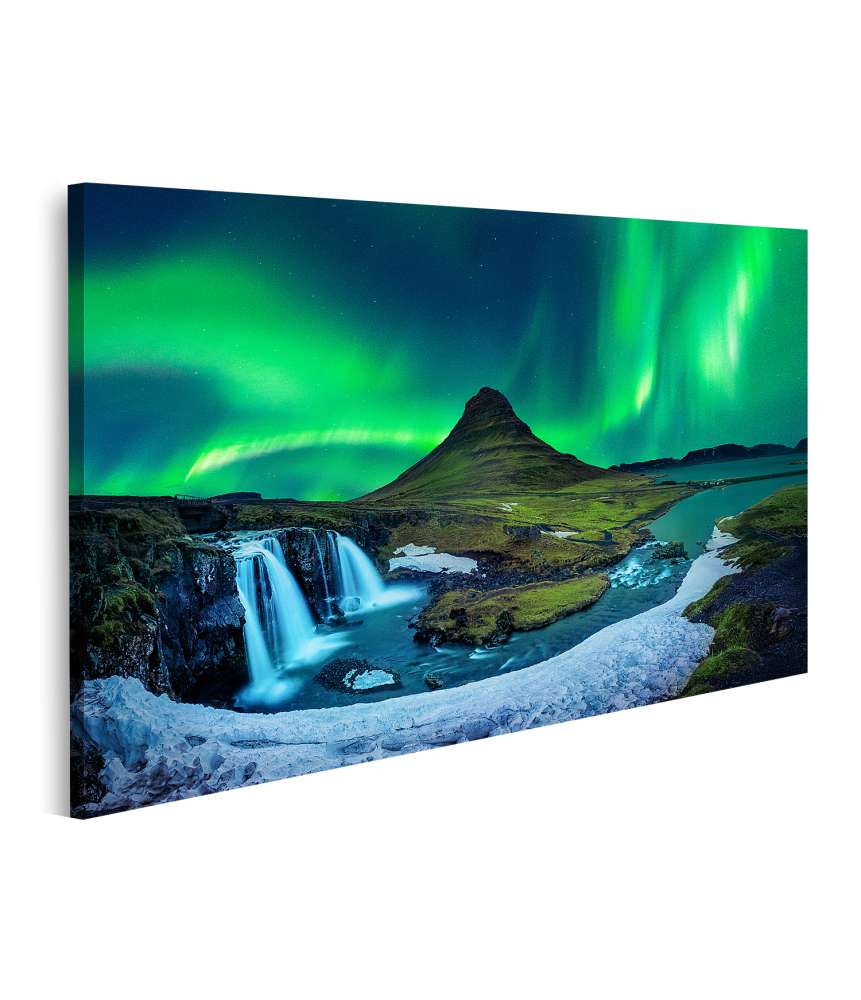 Islandburner Bild auf Leinwand Winterliches Nordlicht Aurora Borealis über Kirkjufell Berg, Island