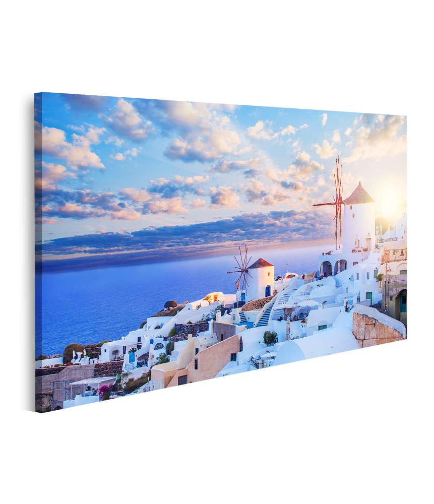 Islandburner Bild auf Leinwand Santorini-Skyline mit blauem Himmel, Wolken und Oia-Stadt, Griechenland