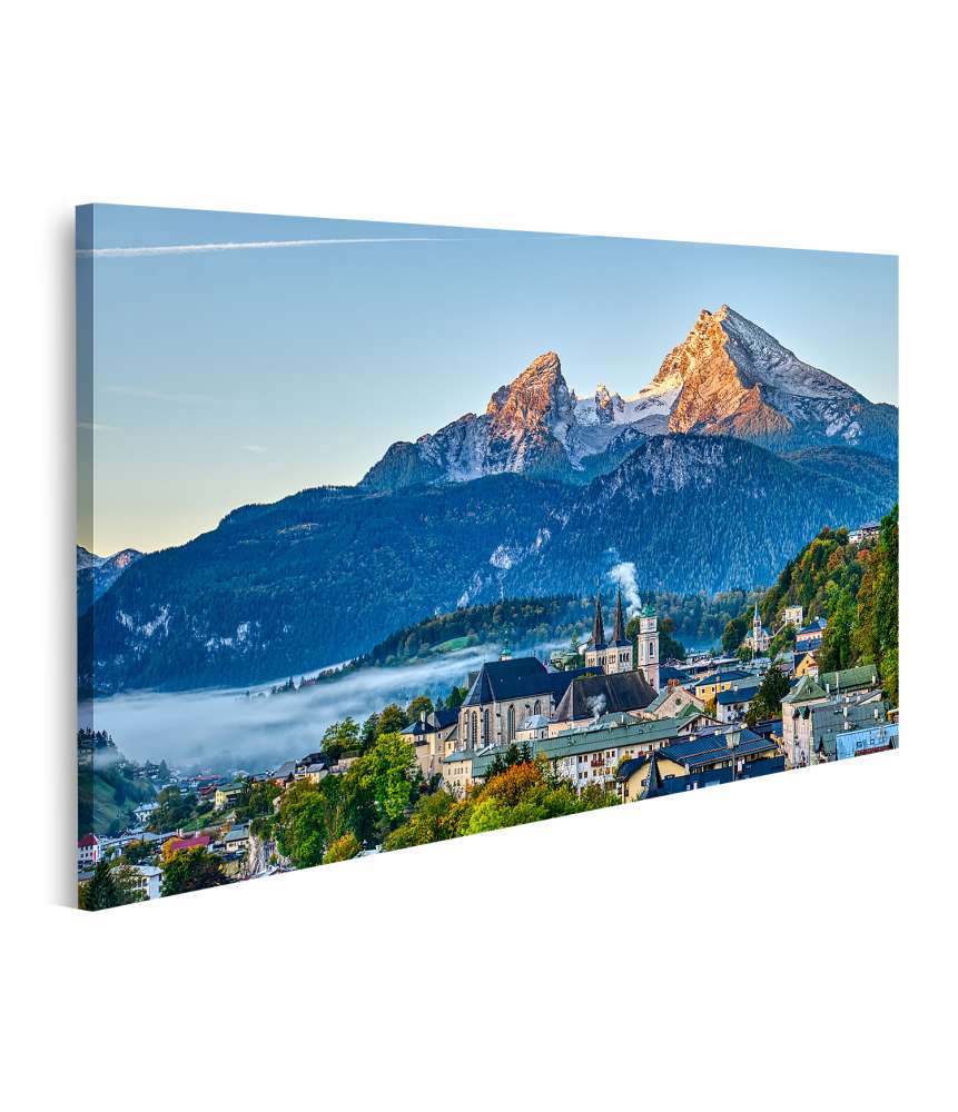 Islandburner Bild auf Leinwand Berg Watzmann über der malerischen Stadt Berchtesgaden in den Bayerischen Alpen