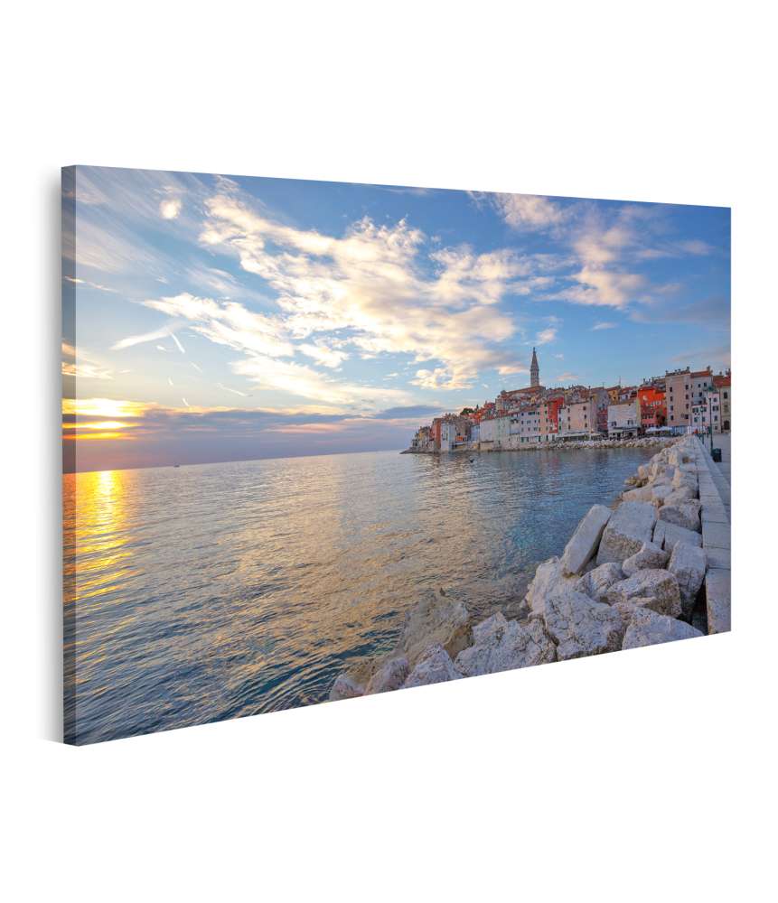 Islandburner Bild auf Leinwand Atemberaubender Sonnenuntergang über Rovinj an der Adriaküste, Kroatien, Europa