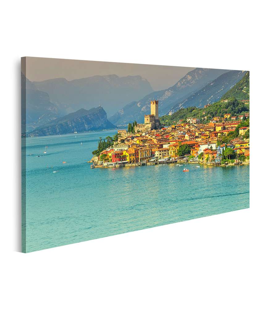 Islandburner Bild auf Leinwand Atemberaubendes Wandbild des Touristenresorts Malcesine, Gardasee, Italien