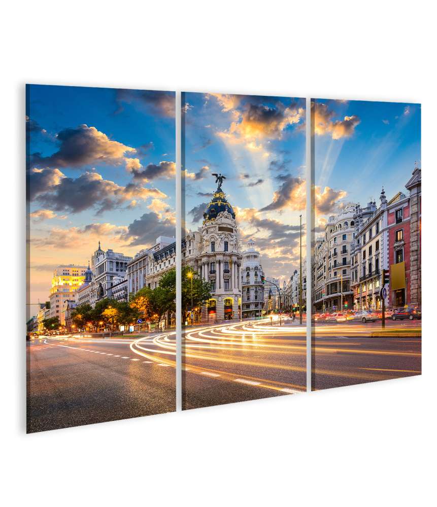 Islandburner Bild auf Leinwand Stadtbild Madrids: Calle De Alcala trifft Gran Via, Spanien