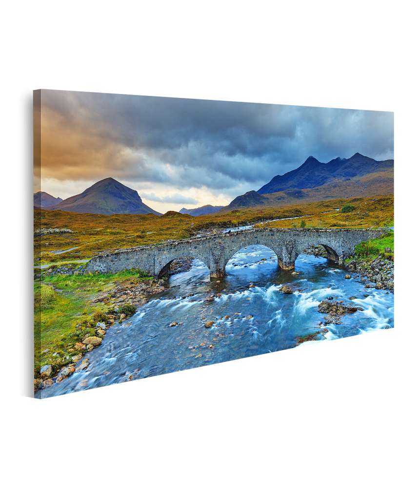 Islandburner Bild auf Leinwand Berg Marsco im Sligachan Glen, Skye, Innere Hebriden, Highlands, Schottland