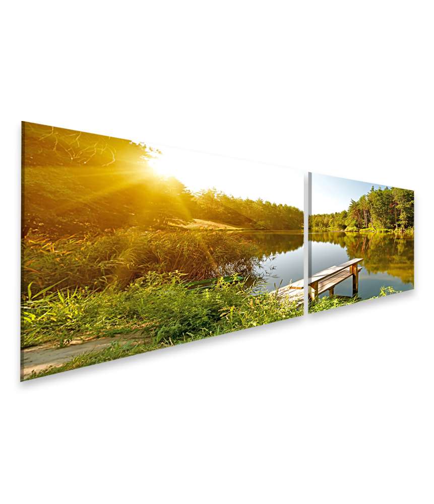 Islandburner Bild auf Leinwand Idyllische Sommerlandschaft mit Waldsee unter strahlendem Sonnenschein