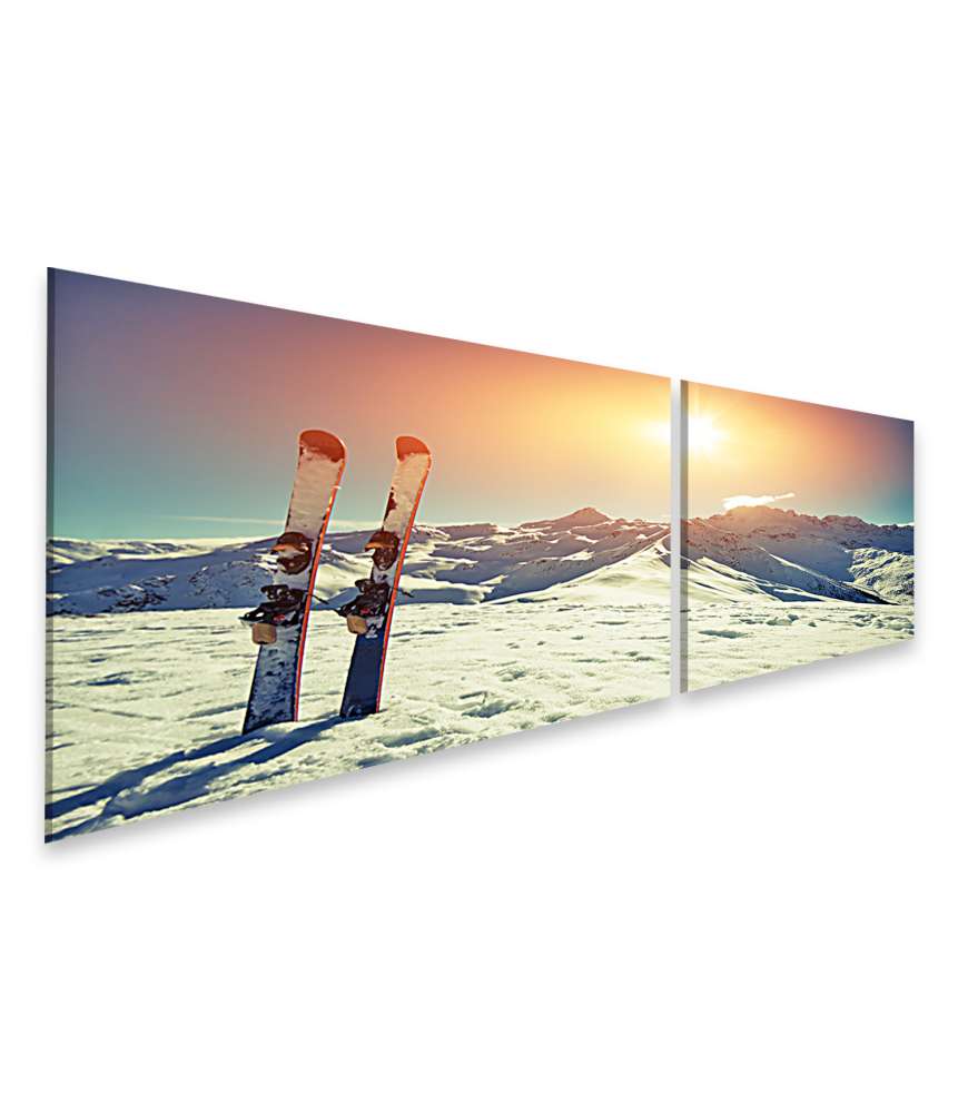 Islandburner Bild auf Leinwand Winterliches Ski-Motiv im Gebirgspanorama mit Schneefall