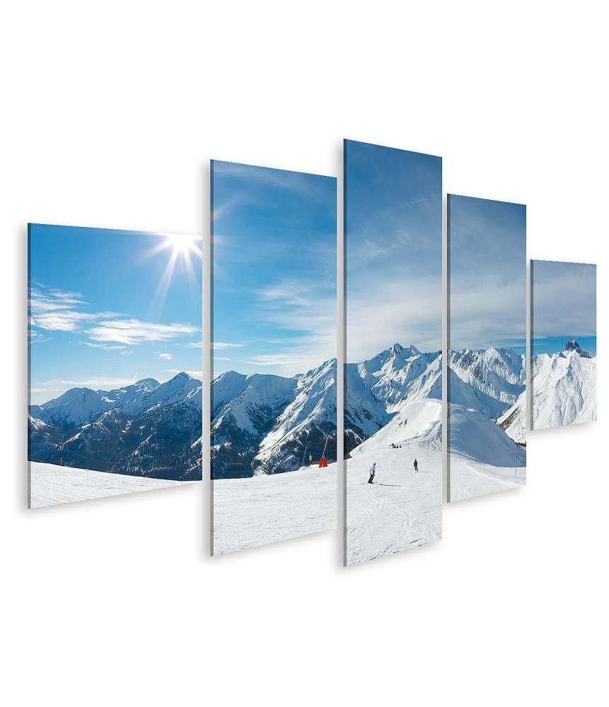 Islandburner Bild auf Leinwand Atemberaubendes Wandbild einer Skipiste in den majestätischen Bergen