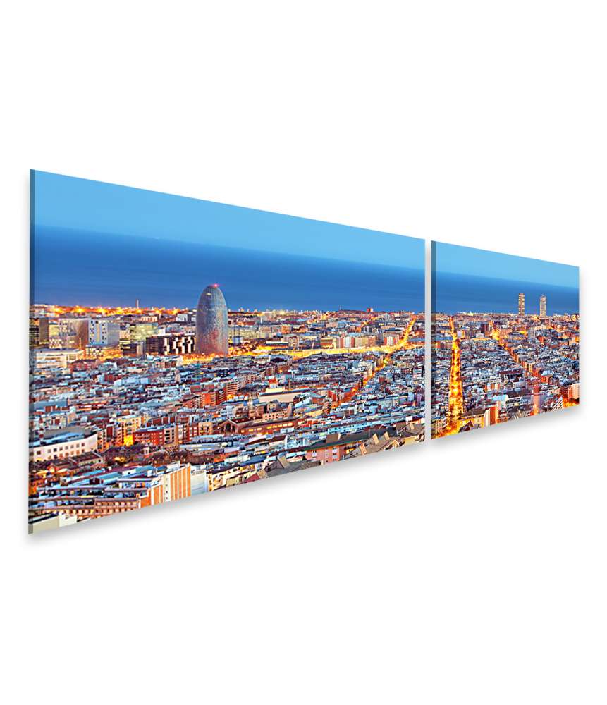 Islandburner Bild auf Leinwand Nächtliche Luftaufnahme der Skyline von Barcelona, Spanien