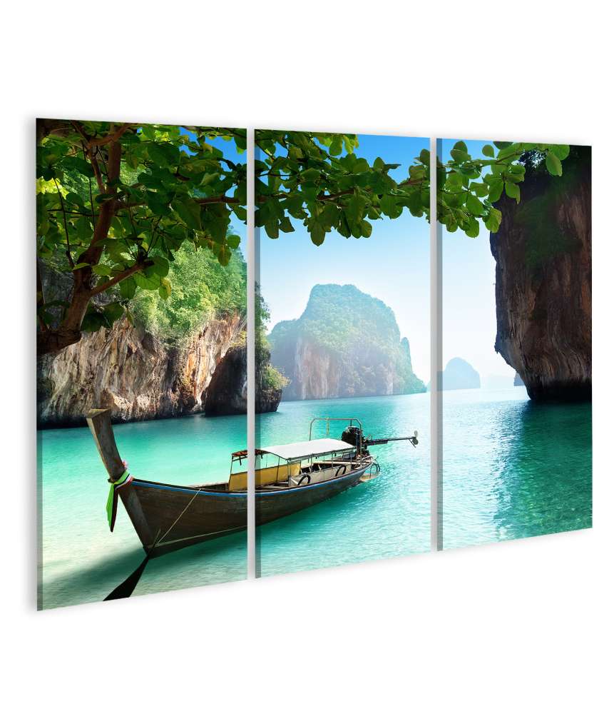 Islandburner Bild auf Leinwand Wandbild eines Boots am Strand auf einer Insel in der Provinz Krabi, Thailand