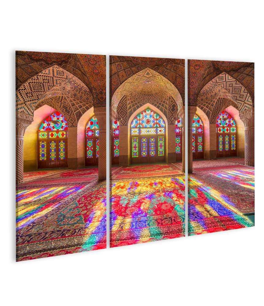 Islandburner Bild auf Leinwand Beeindruckendes Wandbild in der Nasir Al Mulk Moschee, Shiraz, Iran