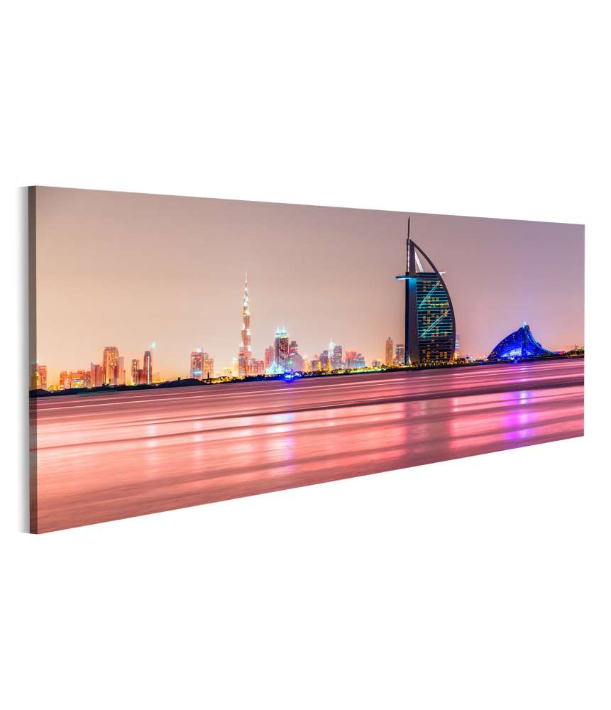 Islandburner Bild auf Leinwand Burj Al Arab Dubai Hotel vor rosafarbenem Himmel und Meer