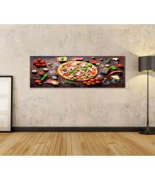 Bild auf Leinwand Köstliche italienische Pizza mit Pilzen und Gewürzen als Wandbild