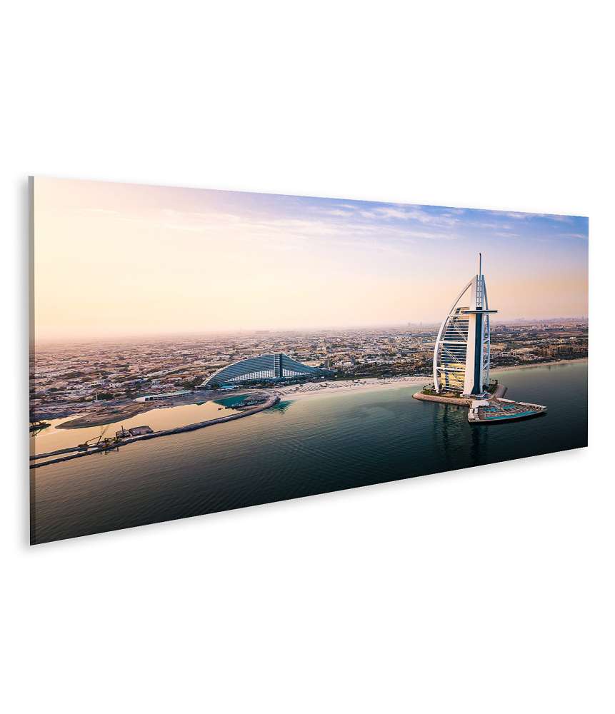 Islandburner Bild auf Leinwand Sonnenaufgang über Dubais Küsten-Skyline und dem Luxushotel Burj Al Arab