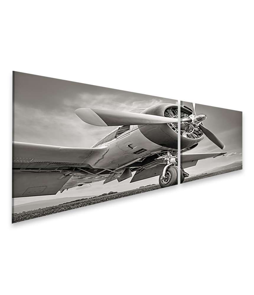 Islandburner Bild auf Leinwand Dramatischer Himmel hinter historischem Flugzeug 152A Wandbild