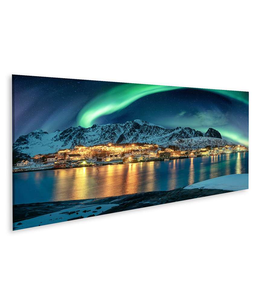 Islandburner Bild auf Leinwand Aurora Borealis beleuchtet ein Fischerdorf an der winterlichen Lofoten-Küste