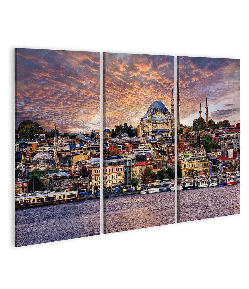 Islandburner Bild auf Leinwand Dramatischer Sonnenuntergang über dem Goldenen Horn und der Altstadt von Istanbul