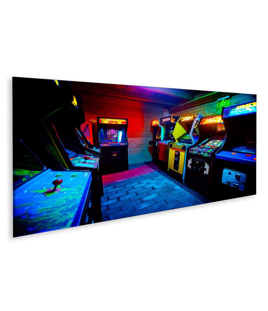 Islandburner Bild auf Leinwand Redaktionsraum mit Wandbild alter Arcade-Videospiele der 80er in Prag, Tschechien