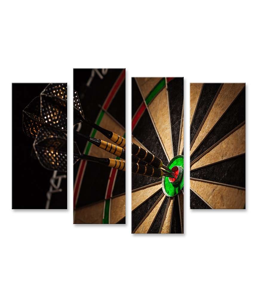 Islandburner Bild auf Leinwand Drei Darts präzise im Bulls Eye eines Dartboards