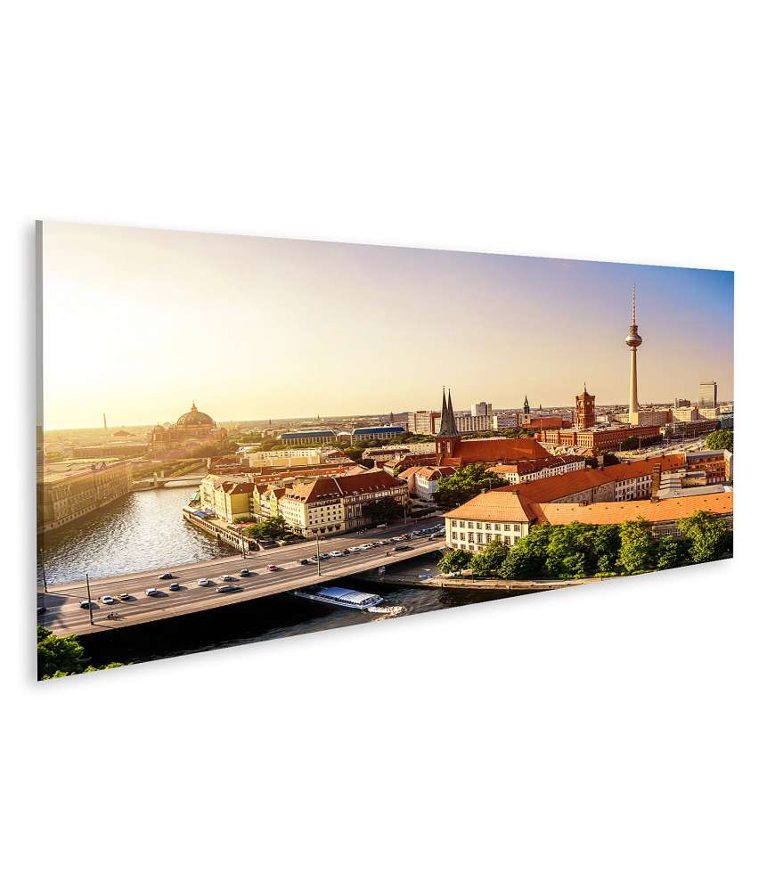 Islandburner Bild auf Leinwand Sonnenuntergang über Berlin: Panorama mit Rathaus und Fernsehturm