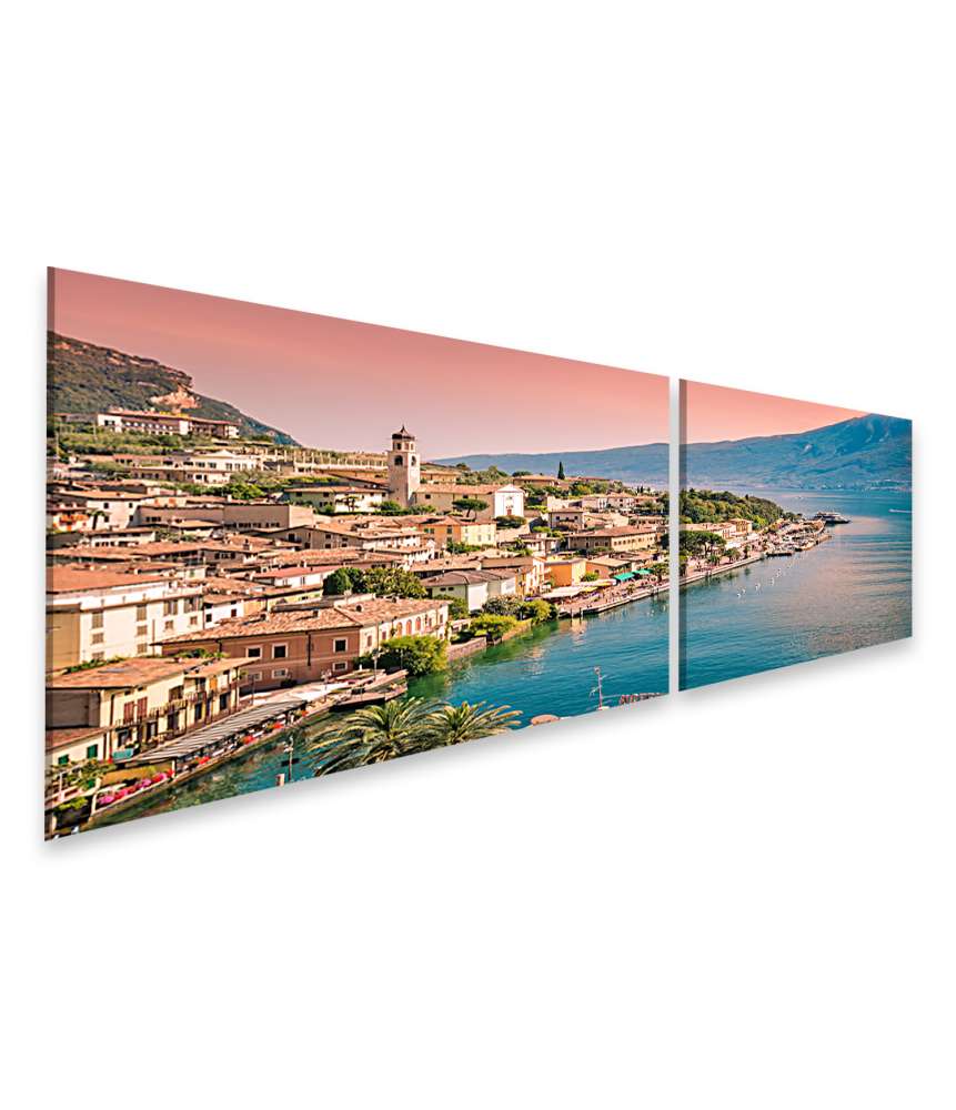 Islandburner Bild auf Leinwand Panoramablick auf Limone Sul Garda, malerische Kleinstadt am Gardasee, Italien