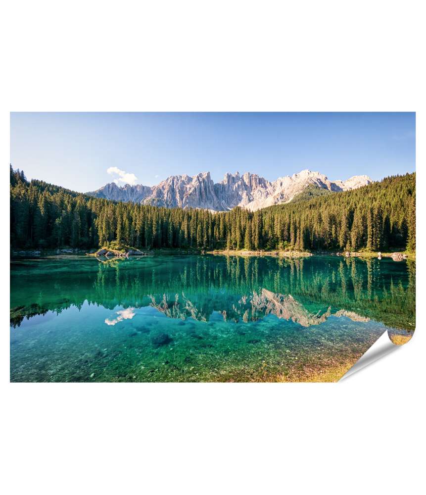 Islandburner XXL Premium Poster Blick auf den malerischen Karersee vor den majestätischen Dolomiten in Italien