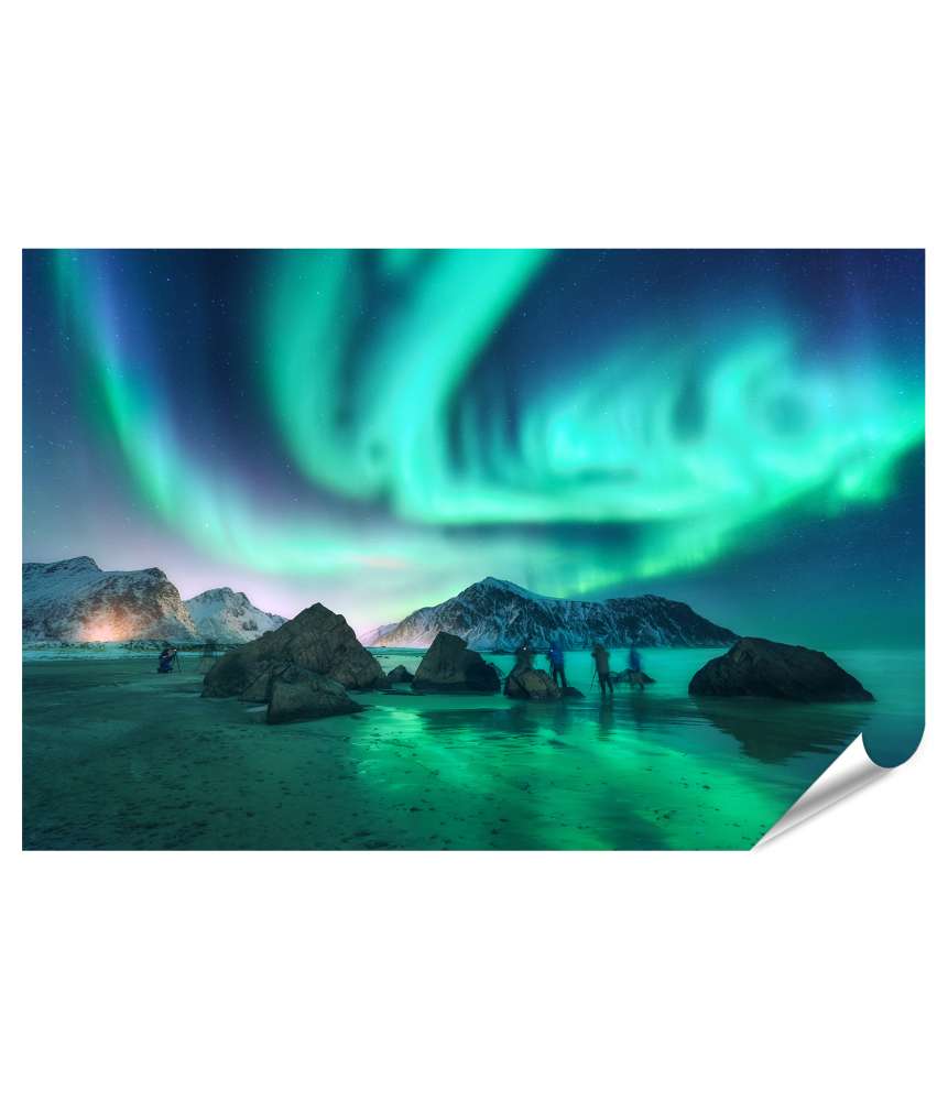 Islandburner XXL Premium Poster Atemberaubende Darstellung der grünen Aurora Borealis auf den Lofoten Inseln