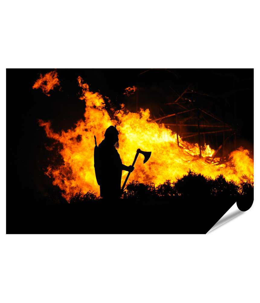 XXL Premium Poster Darstellung eines tapferen Wikingers inmitten eines brennenden Gebäudes