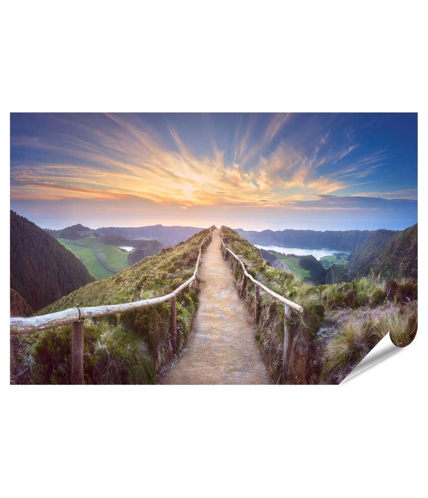 Islandburner XXL Premium Poster Atemberaubende Ansicht eines Wanderweges in der Berglandschaft von Ponta Delgada, Azoren