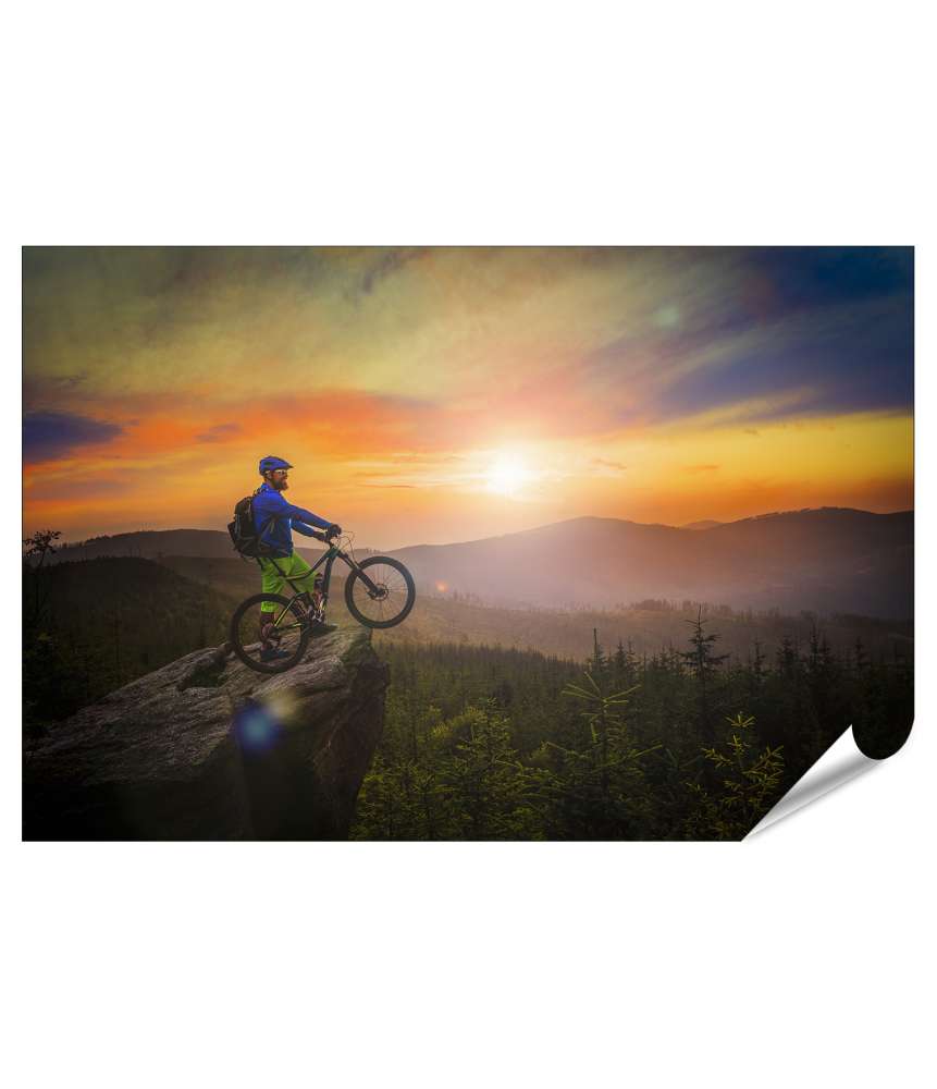 Islandburner XXL Premium Poster Mountainbiker genießt Sonnenuntergang auf Cross-Country-Downhill-Tour