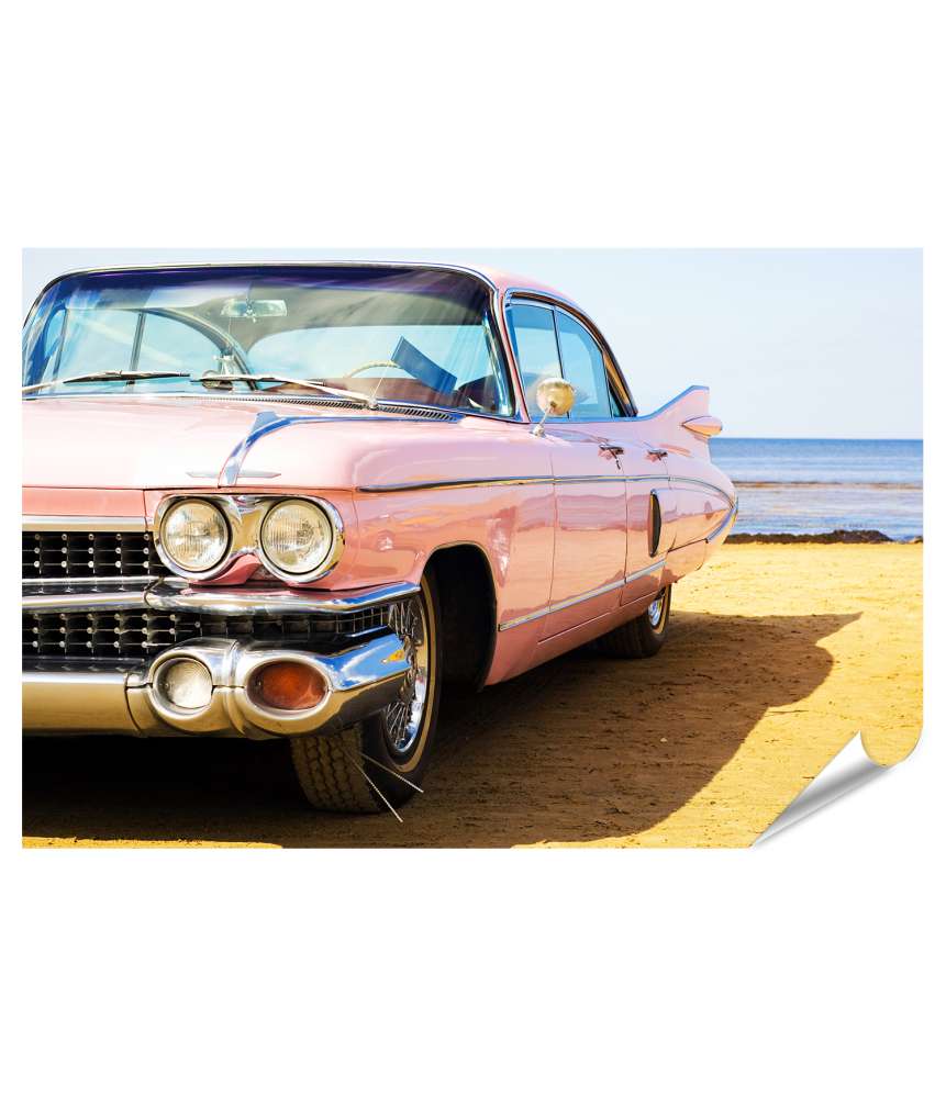 Islandburner XXL Premium Poster Klassisches Wandbild eines rosa Cadillac am Strand