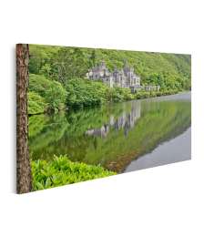 Bild auf Leinwand Atemberaubendes Wandbild der historischen Kylemore Abbey in Galway, Irland