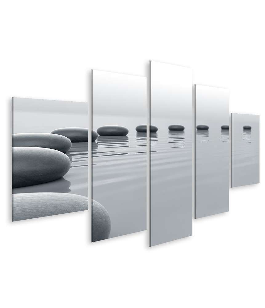 Islandburner Bild auf Leinwand Zen-Steine formen einen meditativen Kreis im Wasser - Spa-Wandbild