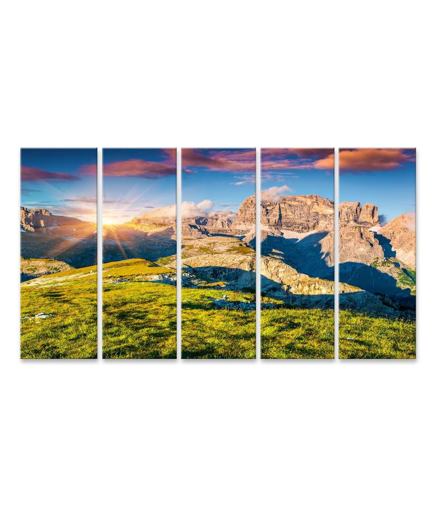 Islandburner Bild auf Leinwand Sommerlicher Sonnenuntergang am Paternkofel im Drei Zinnen Nationalpark, Dolomiten