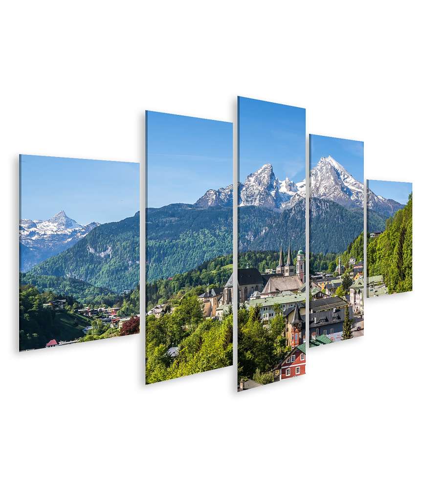 Islandburner Bild auf Leinwand Historisches Berchtesgaden mit Watzmann-Berg und Quelle, Bayern, Deutschland