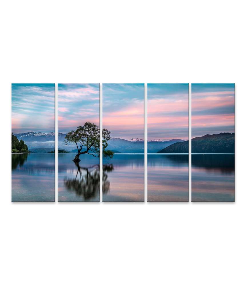 Islandburner Bild auf Leinwand Sonnenaufgang am Wanaka-See mit nebligem Bergpanorama in Neuseeland