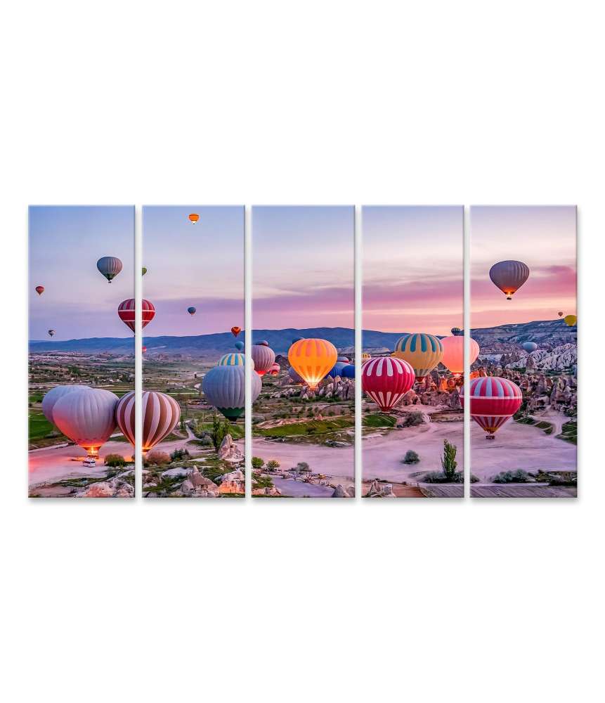 Islandburner Bild auf Leinwand Heißluftballons starten bunt im Nationalpark Goreme, Kappadokien, Türkei