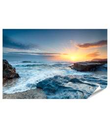 Premium Poster Sonnenuntergang über den Wellen in Booby Bay, Constantine Bay, Cornwall